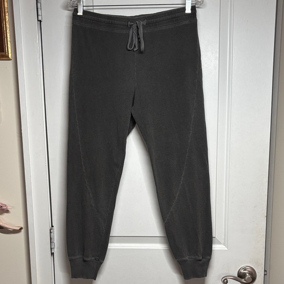 Wilt Twist Shrunken Sweatpants in Washed Black - Picture 2 of 7